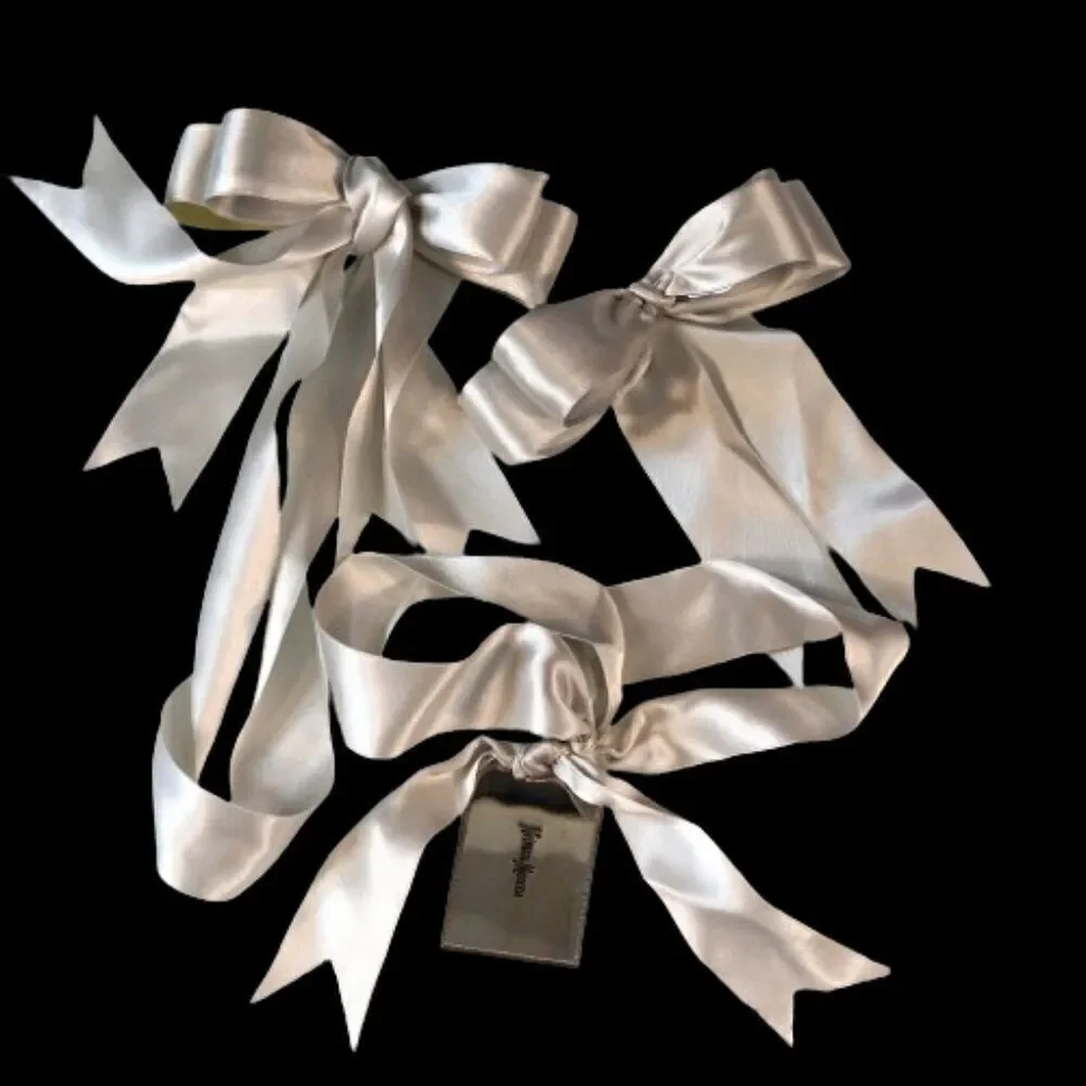 Neiman Marcus Gift Wrap 3 Ribbon Bows With Metal Gift Tag Given From The Heart